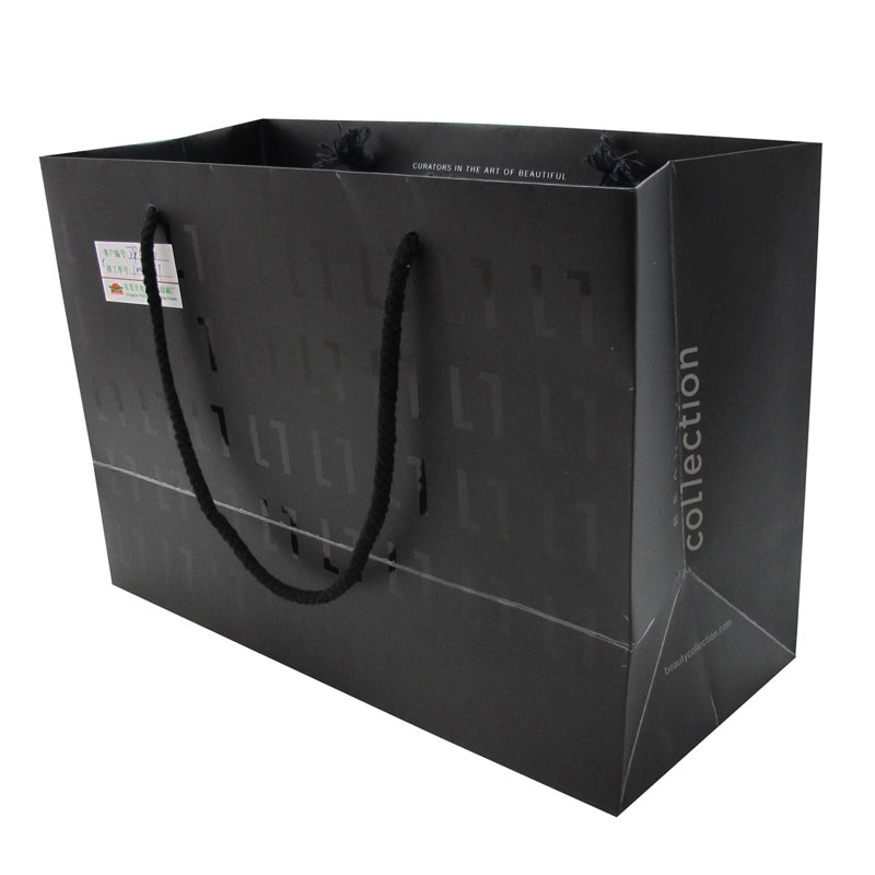 Customized varnished white cardboard bags