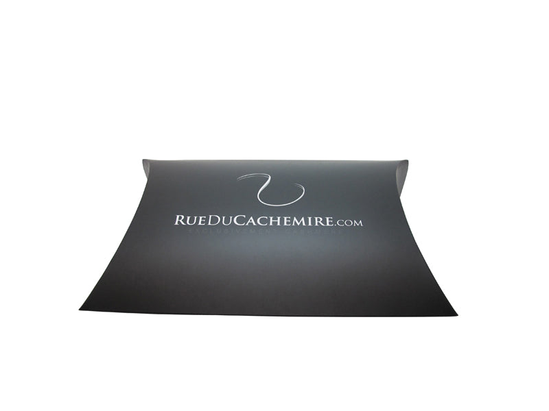 Customized pillow gift box