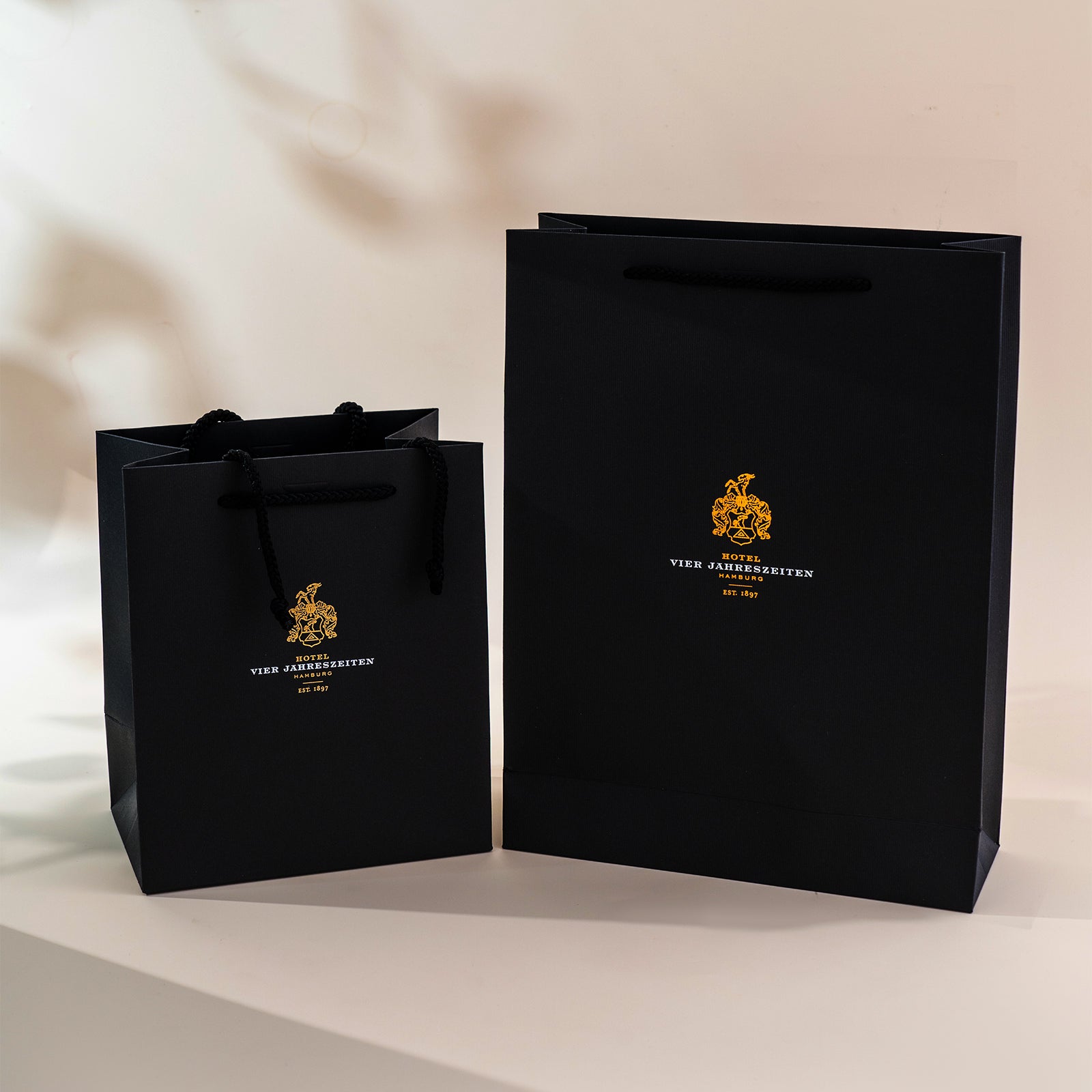 Custom packaging bag with logo